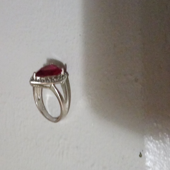 Ring - Picture 2 of 2